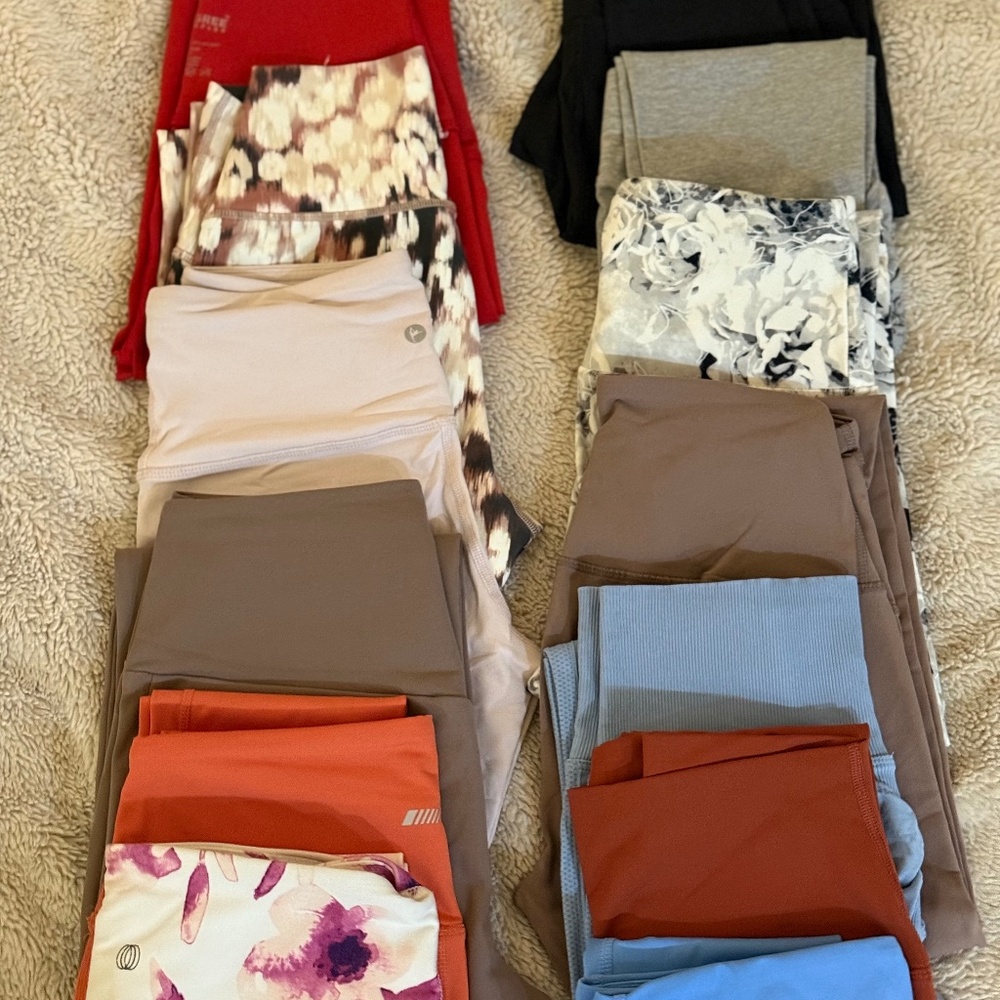 13 pieces of leggings excellent condition